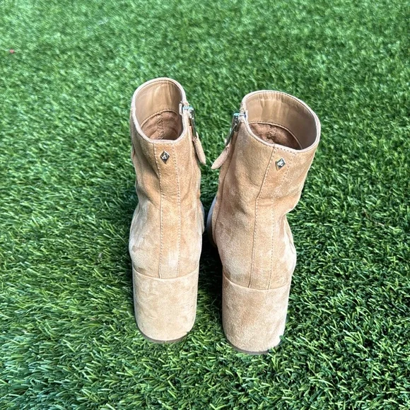 Women’s Sam Edelman 7.5 Fawn Boot in Warm Oat - Picture 3 of 8